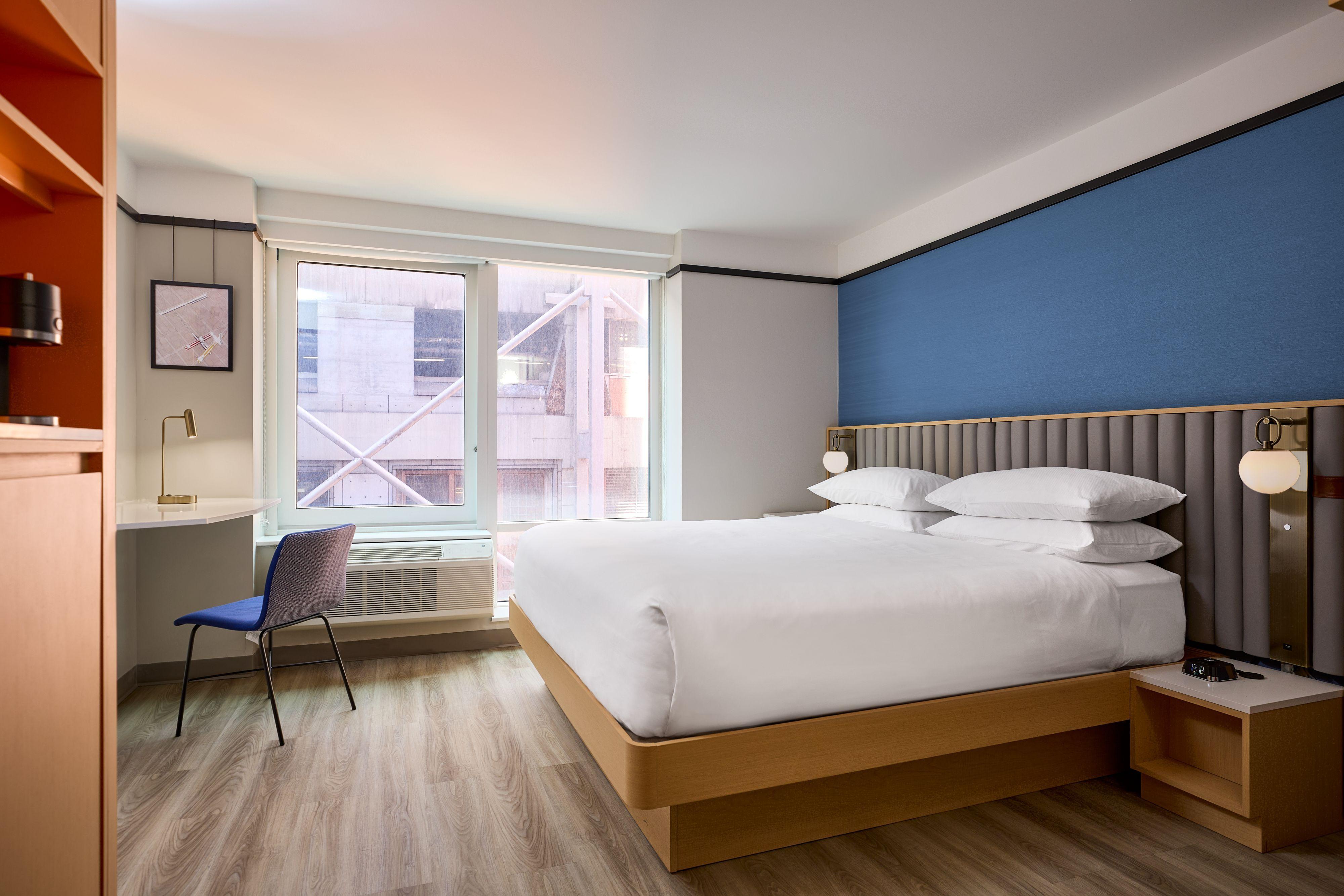 Delta Hotels By Marriott New York Times Square Экстерьер фото